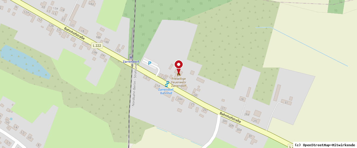 Kartenausschnitt von OpenStreetMap: Das Gerätehaus der Freiwilligen Feuerwehr Zarrendorf liegt an der Bahnhofstraße 22b, gegenüber dem Bahnhof Zarrendorf.